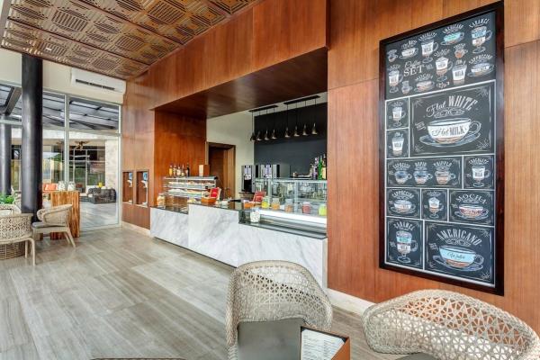 Royalton Bavaro Resort and Spa - Scoops Gelato and Caffe Lounge